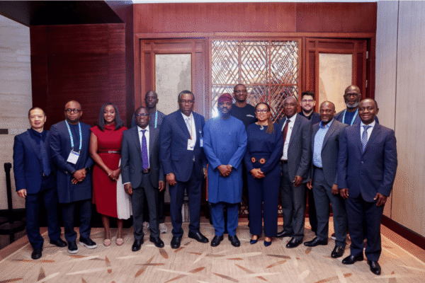 Nigeria Promotes Local Smartphone Manufacturing to Expand Digital Access